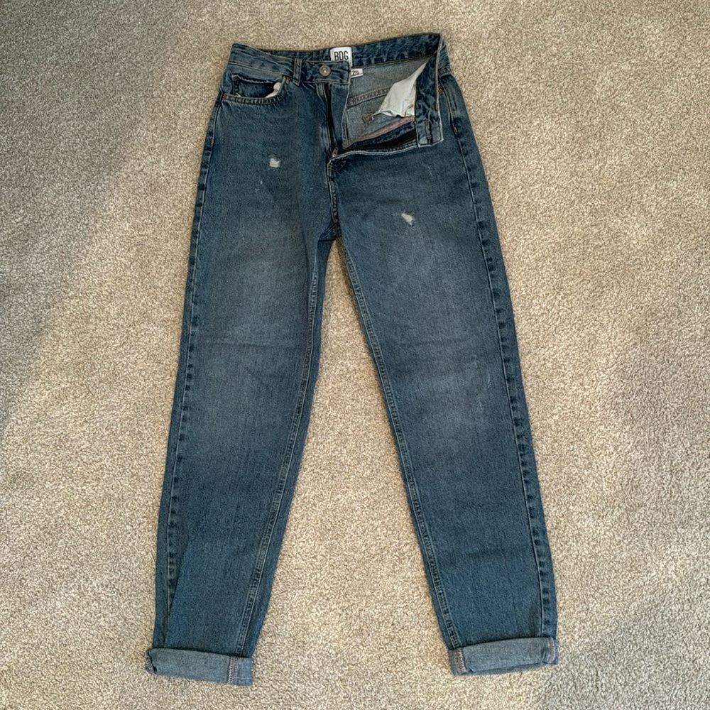BDG Mom High Rise jeans